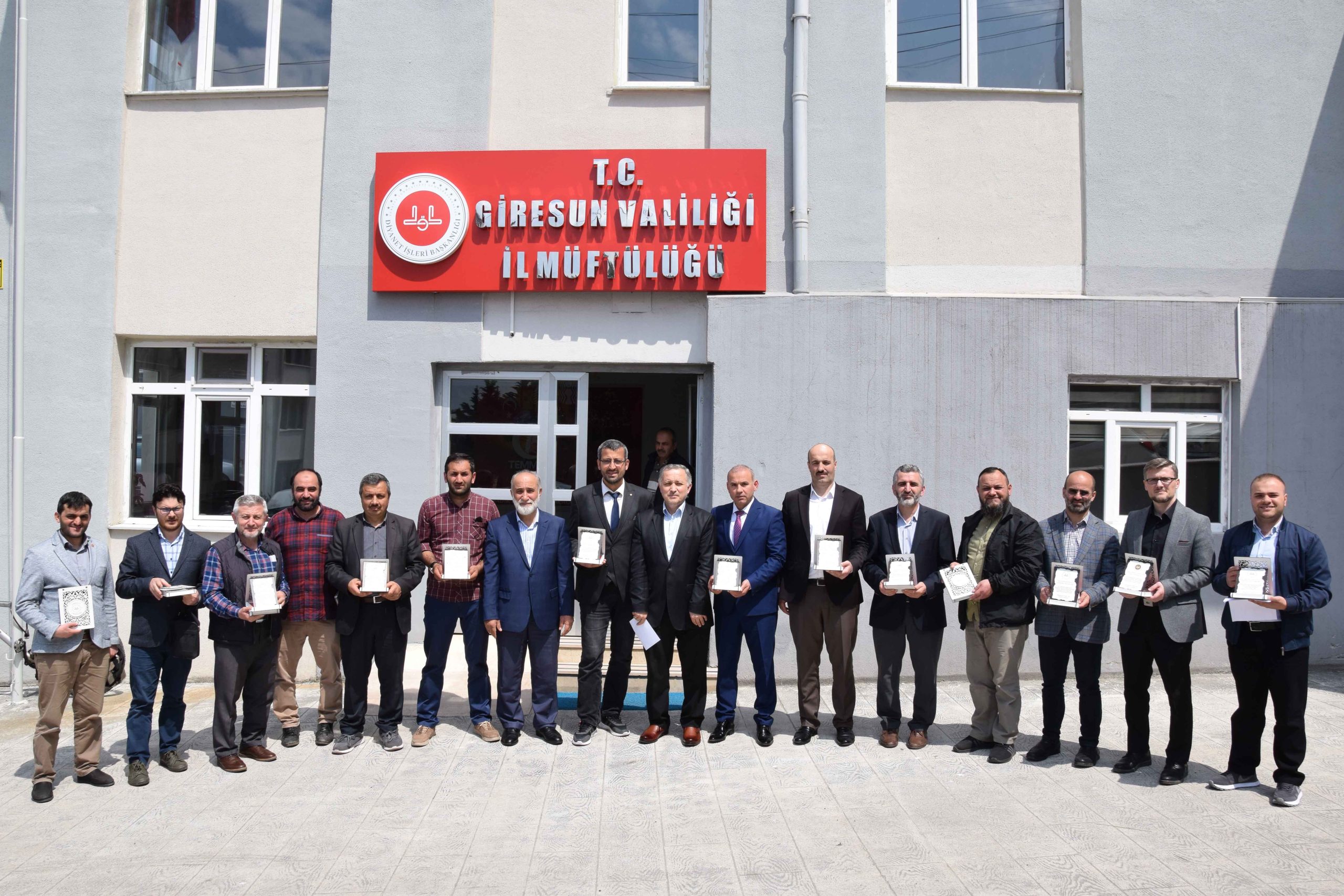 Başarılı Din Görevlileri Ödüllendirildi