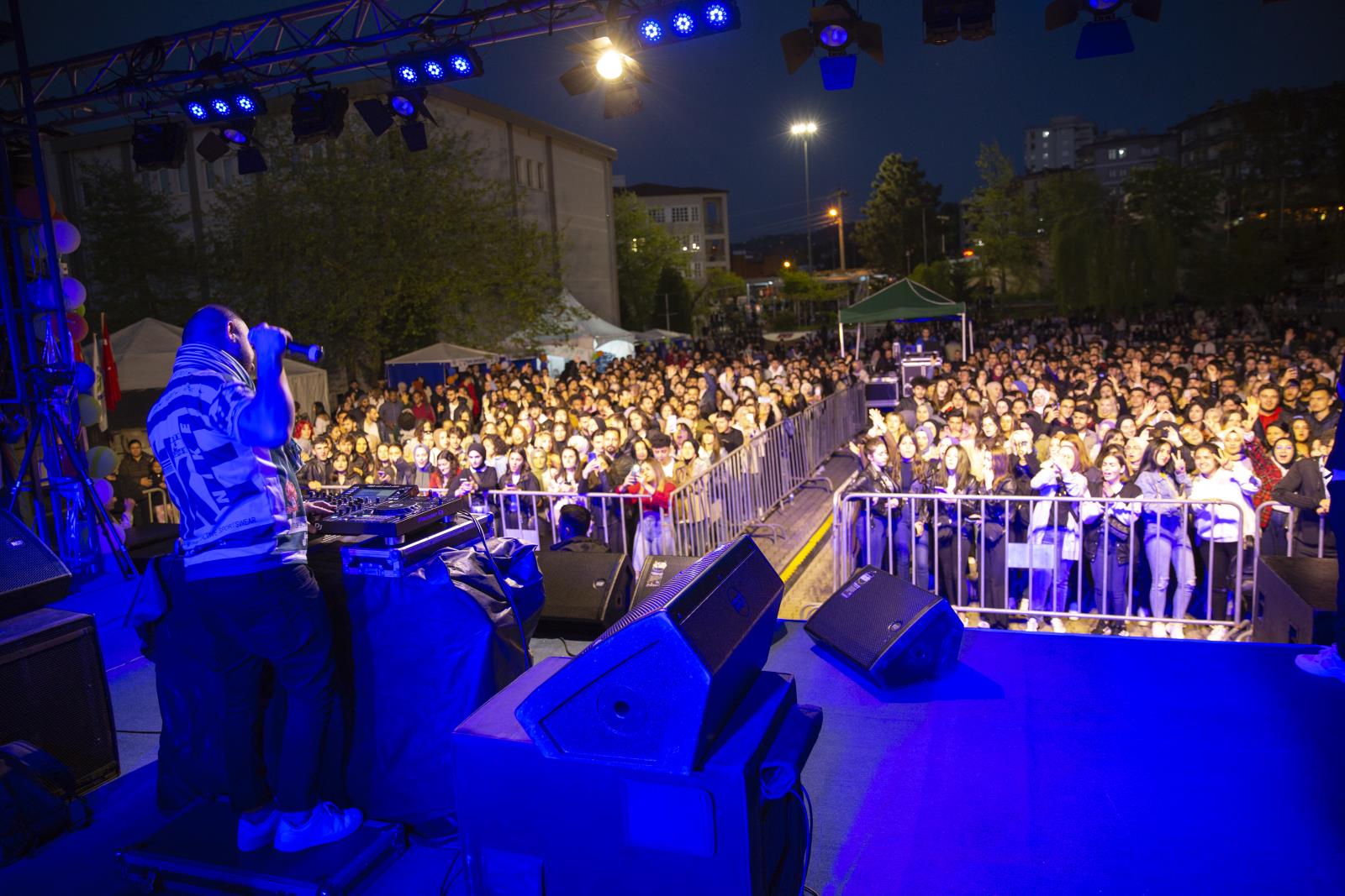 GRÜ’de Geleneksel Bahar Şenlikleri Başladı
