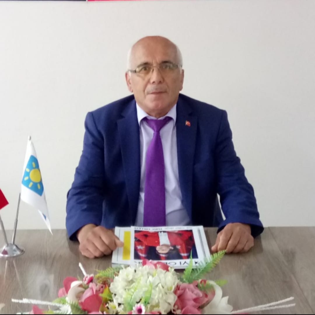 Başkan Çelik; “Düşün Artık Bu Gençlerin Yakasından!”