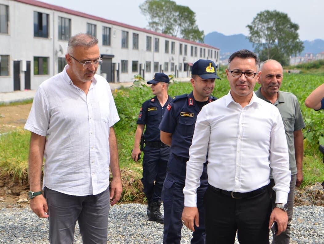 Kaymakam Koç, Belediye Serasını Gezdi