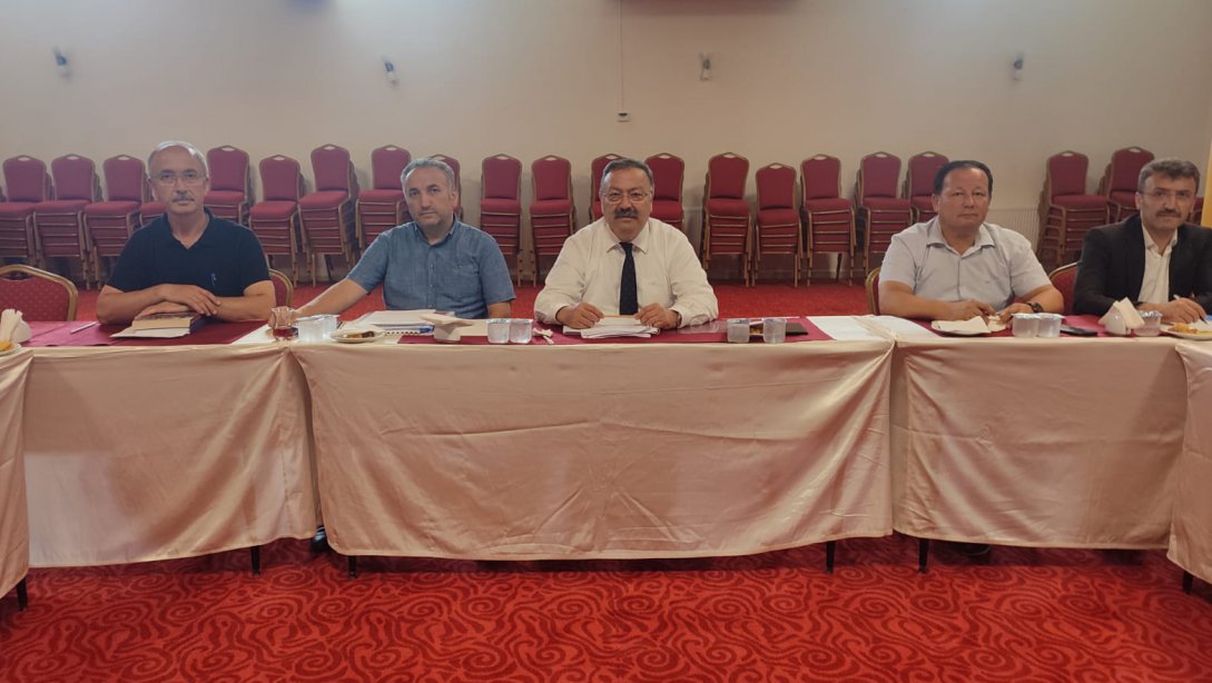 2022-2023 Sene Başı İlçe Milli Eğitim Müdürler Kurulu Toplantısı Yapıldı