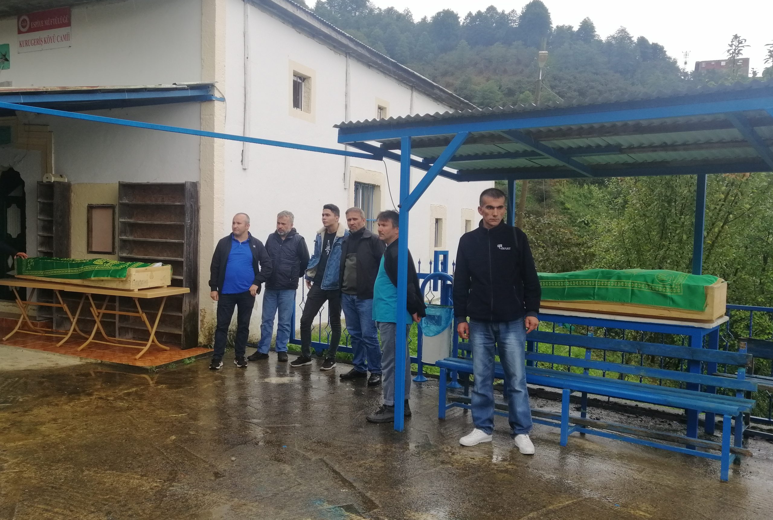 Giresun’da Eşi Tarafından Öldürülen Kadın ve Akrabası Defnedildi