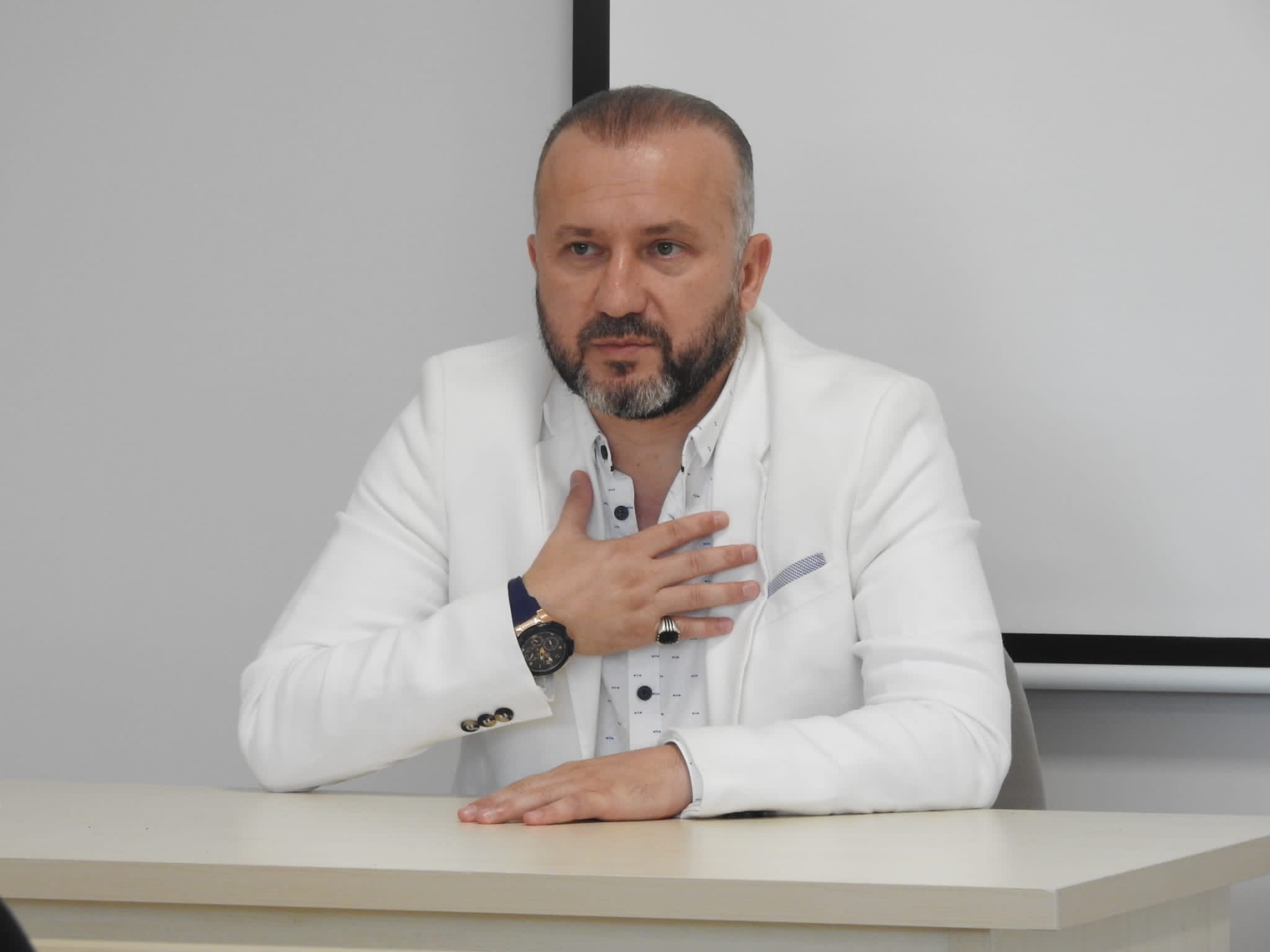 Başkan Emür’den Camiler ve Din Görevlileri Haftası Mesajı
