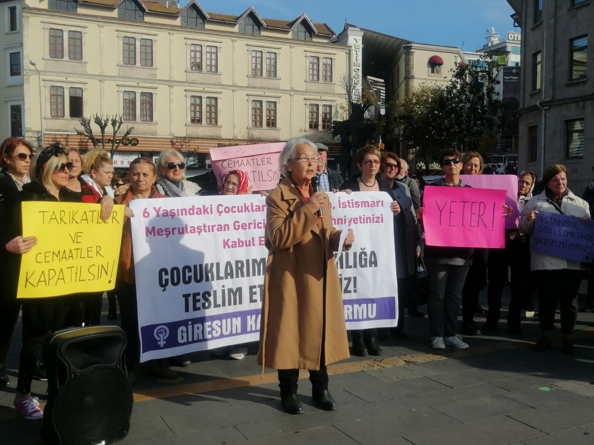 “Çocuklarımızı Karanlığınıza Teslim Etmeyeceğiz!”