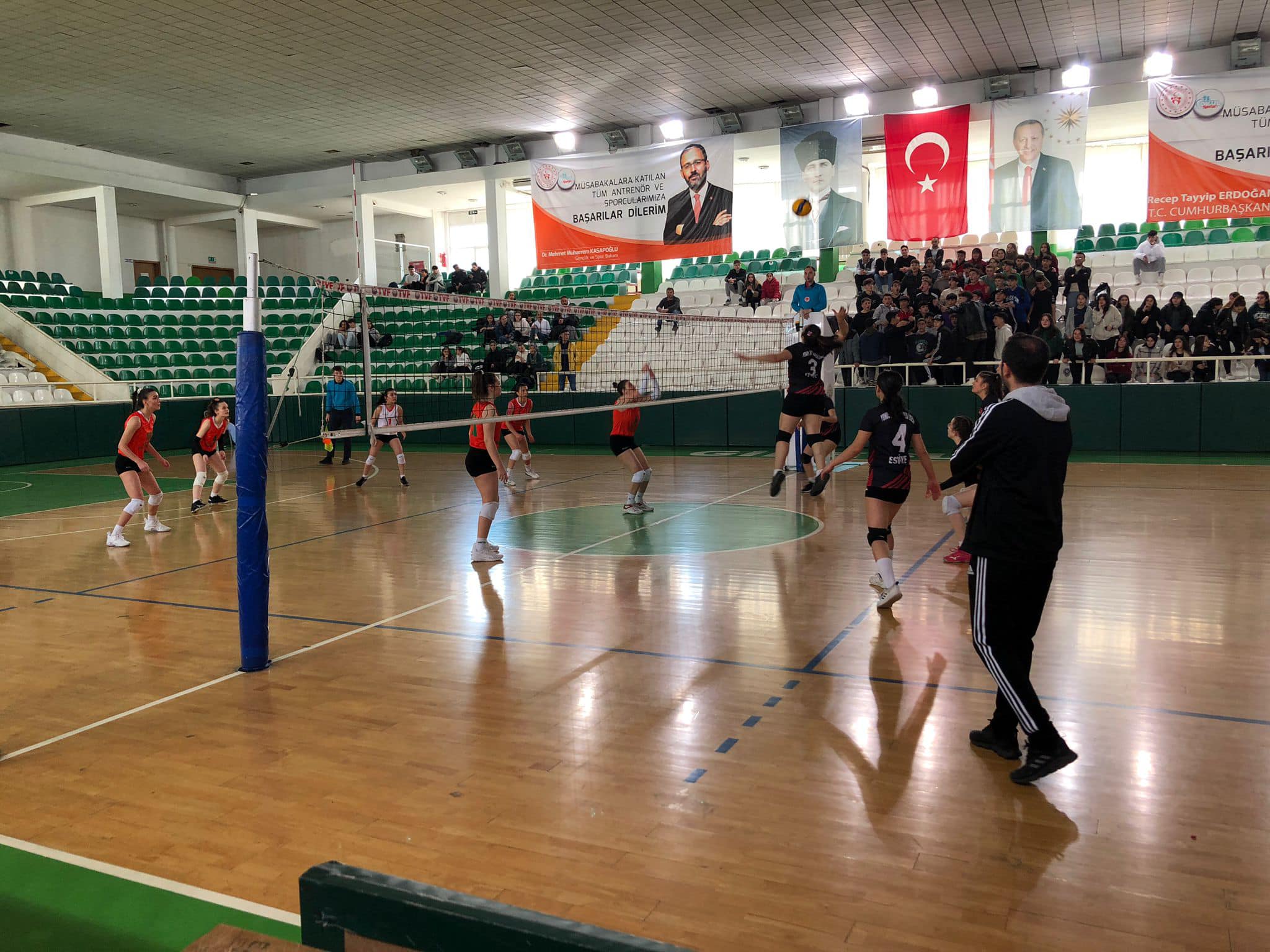 Voleybol Gençler A Kızlar İl Birinciliğinde Şampiyon Belli Oldu