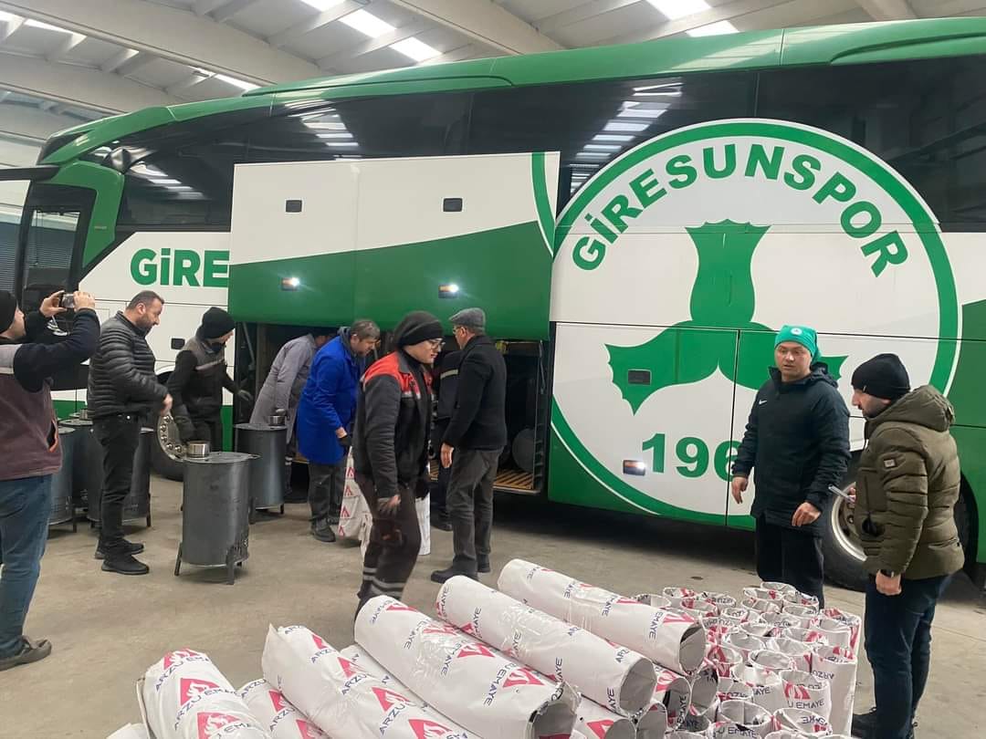 Giresunspor Takım Otobüsü Afet Bölgesine Hareket Etti