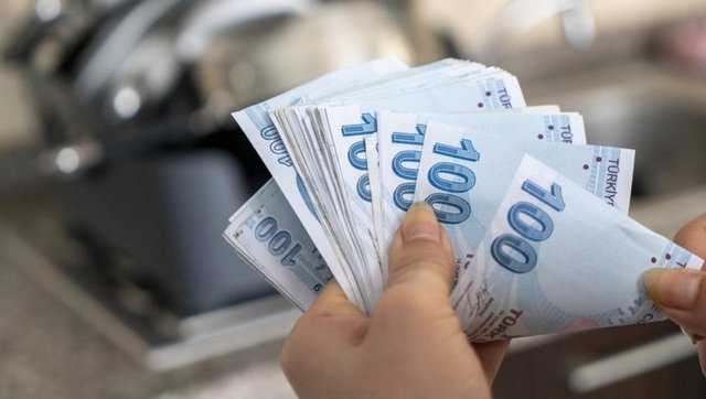 Emekli Maaşı ve Bayram İkramiyesinde Ödeme Tarihi Belli Oldu
