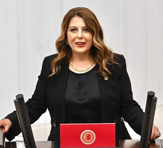 Milletvekili Gezmiş Bakan Koca’ya piyasada bulunmayan ilaçları sordu; “HALKIN SAĞLIĞI TEHLİKEDE”