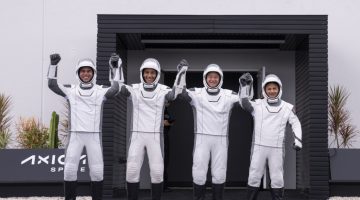 İSTİKBAL GÖKLERDEDİR.