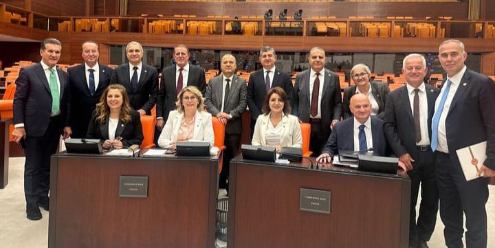HERZAMAN HAKLININ VE HALKIN YANINDA MÜCADELE ETMEYE DEVAM EDECEĞİZ