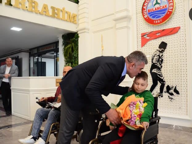 ENGELLİ VATANDAŞLARIMIZIN  AKÜLÜ ARAÇ SEVİNCİ