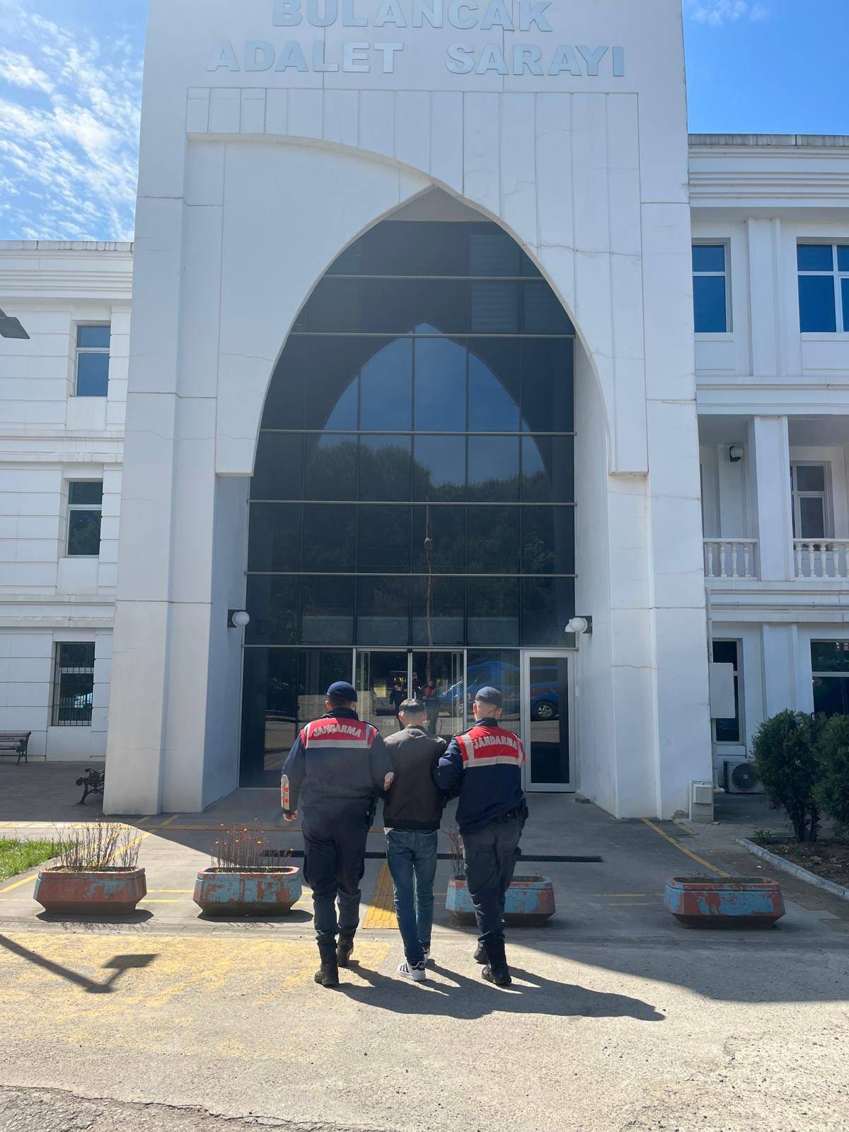 Aranan Şahıs Yakalandı