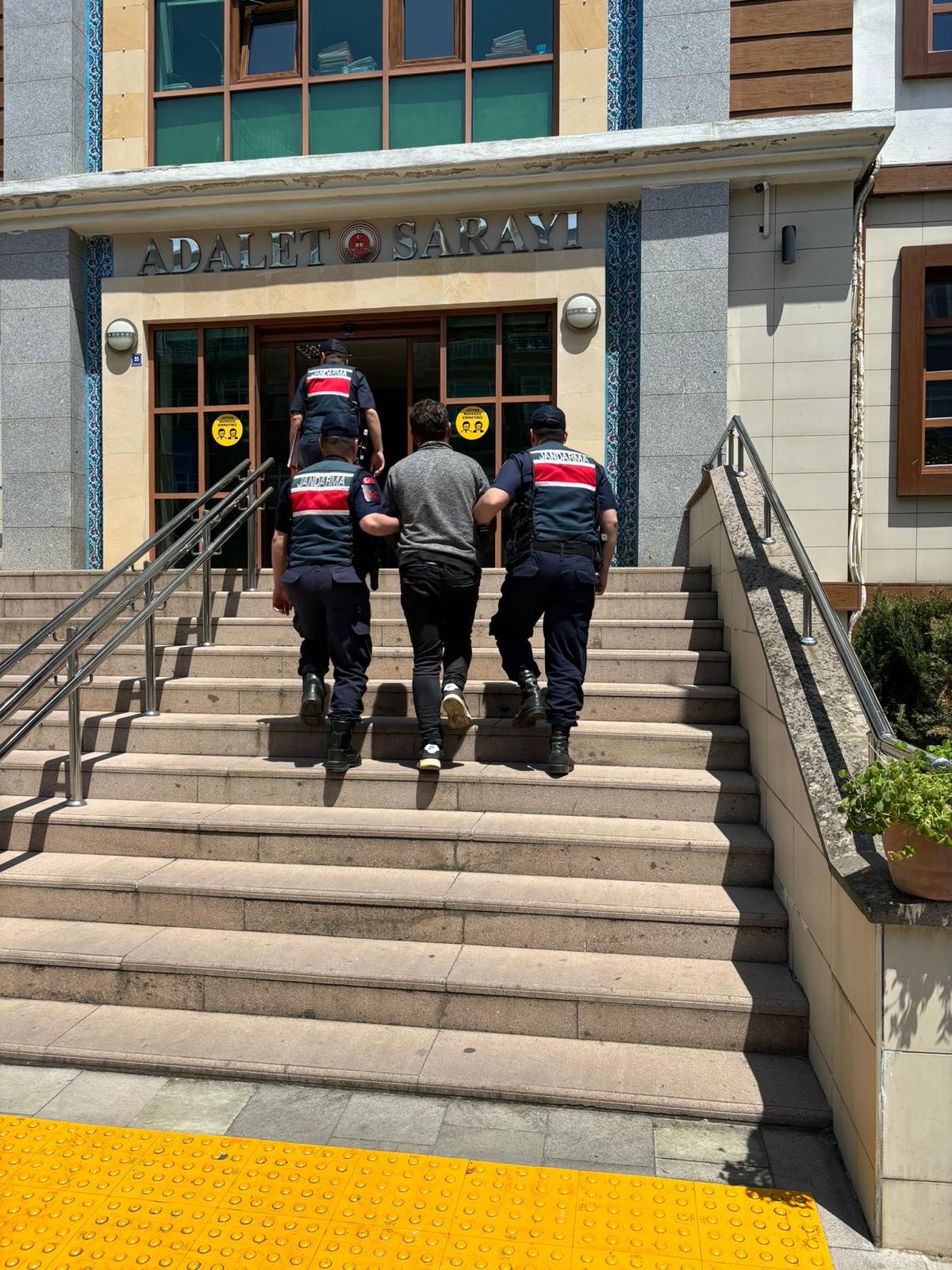 HIRSIZLIK SUÇUNDAN ARANAN ŞAHIS YAKALANDI