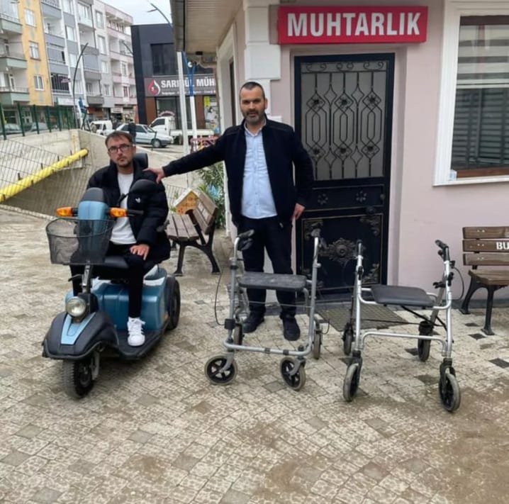 BULANCAK ENGELLİLER DERNEĞİ YAŞLILARA ROLATÖR VE YÜRÜTEÇ TESLİM ETTİ