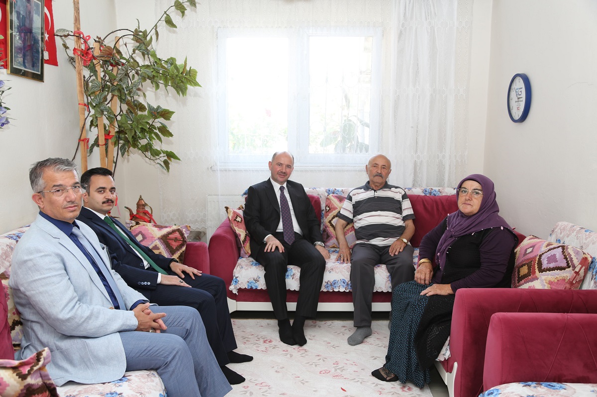 VALİ SERDENGEÇTİ, Keşap’ta Bir Dizi Ziyaret Gerçekleştirdi