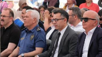 HEM YIL SONU SERGİSİ MEYDANDA