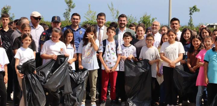 ÇEVRE HAFTASI KAPSAMINDA PİRAZİZ TEMİZLİK SEFERBERLİĞİ DÜZENLEDİ