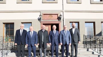 VALİ SERDENGEÇTİ, TSO, LİMAN BAŞKANLIĞI VE DOKA İL KOORDİNATÖRLÜĞÜNÜ ZİYARET ETTİ