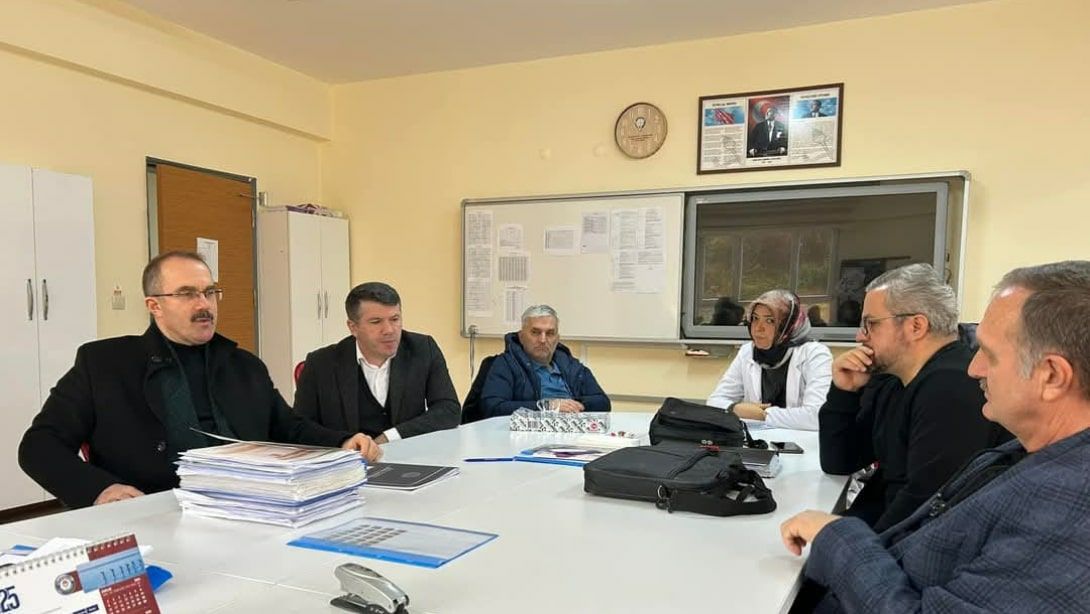 BULANCAK İLÇE MİLLİ EĞİTİM MÜDÜRÜ ŞENEL BULUT OKUL ZİYARETLERİNE DEVAM EDİYOR