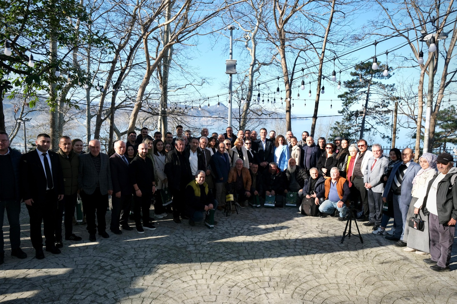BAŞKAN KÖSE 10 OCAK ÇALIŞAN GAZETECİLER GÜNÜ’NDE BASIN MENSUPLARIYLA BİR ARAYA GELDİ VE JEST YAPTI