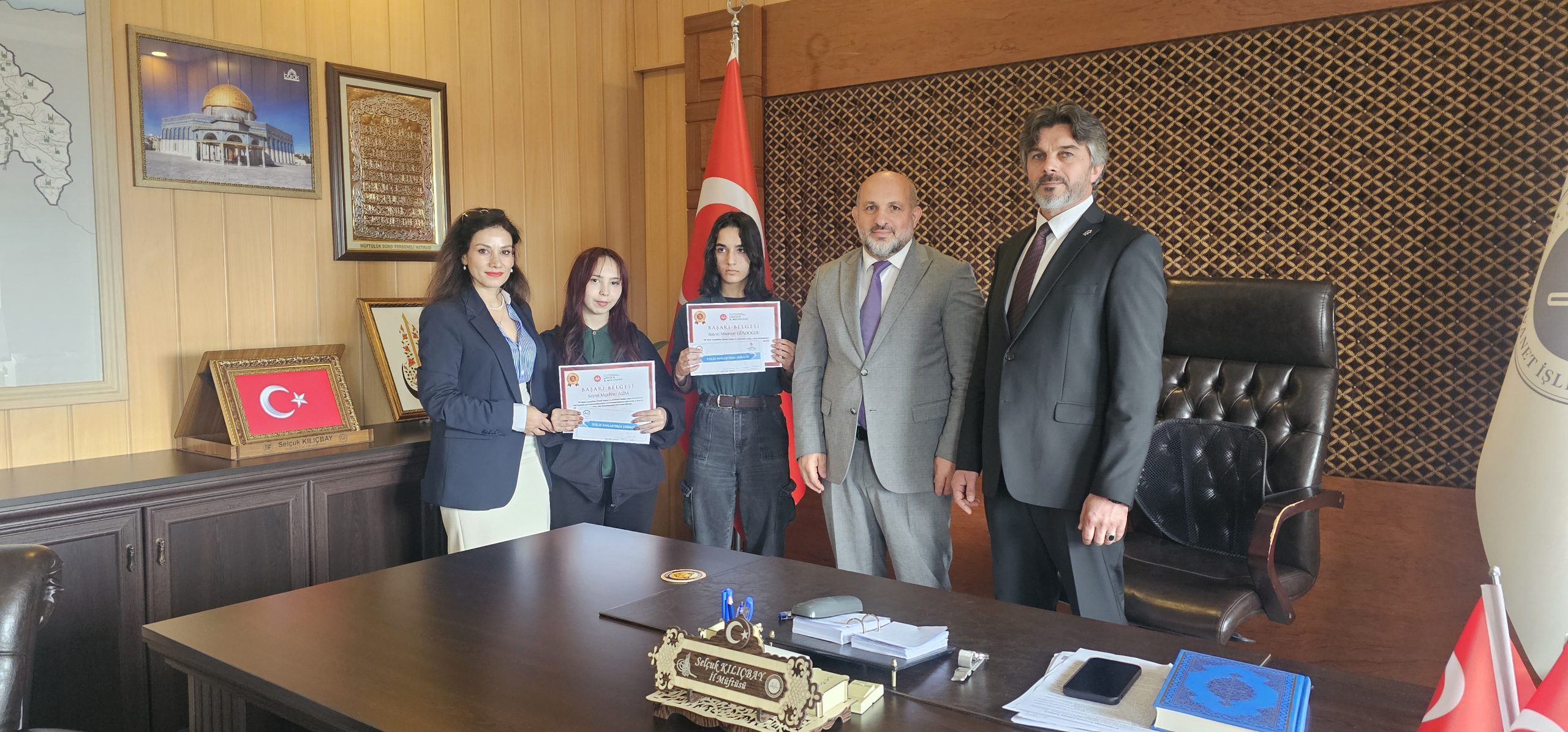 GİRESUN’da RESİM YARIŞMASI ÖDÜLLERİ VERİLDİ
