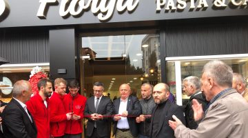 KAYMAKAM ÜNAL KOÇ, ESNAFI ZİYARET ETTİ VE YENİ İŞYERİNİN AÇILIŞINI GERÇEKLEŞTİRDİ