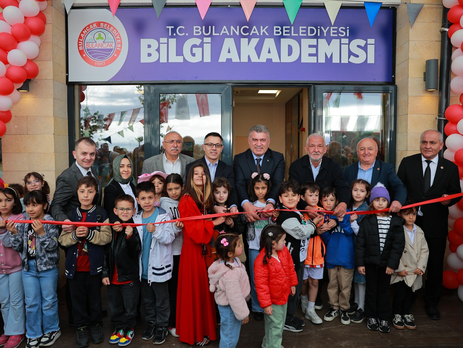 BİLGİ AKADEMİSİ HİZMETE AÇILDI