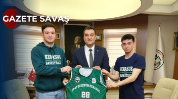 Kerasus Spor’dan Başkan Fuat Köse’ye Ziyaret ve Anlamlı Hediye