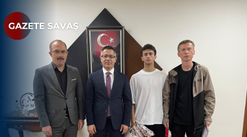 KAYMAKAM ÜNAL KOÇ,  HEM BAŞARIYI HEM ESNAFI KUTLADI