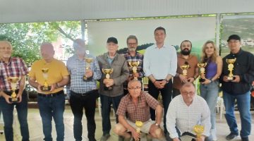 BRİÇ USTALARI KIYASIYA YARIŞTI