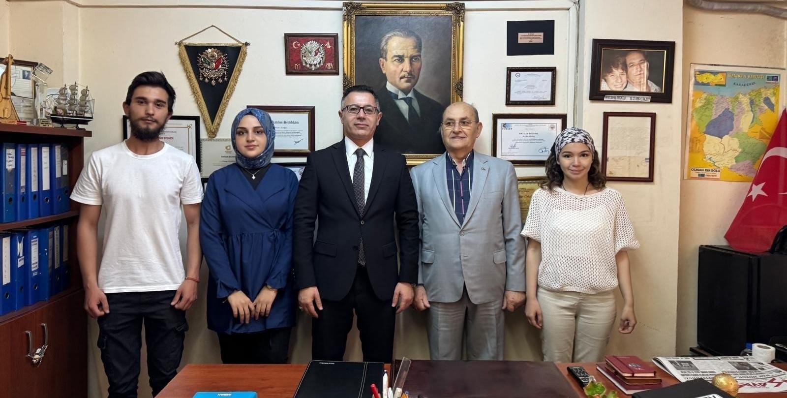 KAYMAKAM ÜNAL KOÇ’tan GAZETEMİZE VEDA ZİYARETİ