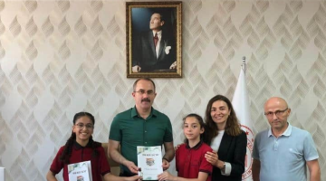 YENİ NESİL KALEMLERDEN İLK KİTAP HEYECANI