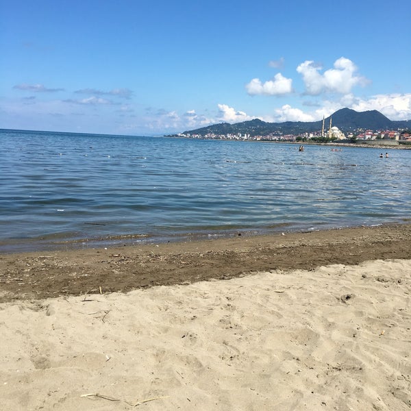 BULANCAK’ta DENİZE GİRMEK BUGÜN YASAKLANDI: KAYMAKAMLIKTAN ÖNEMLİ UYARI