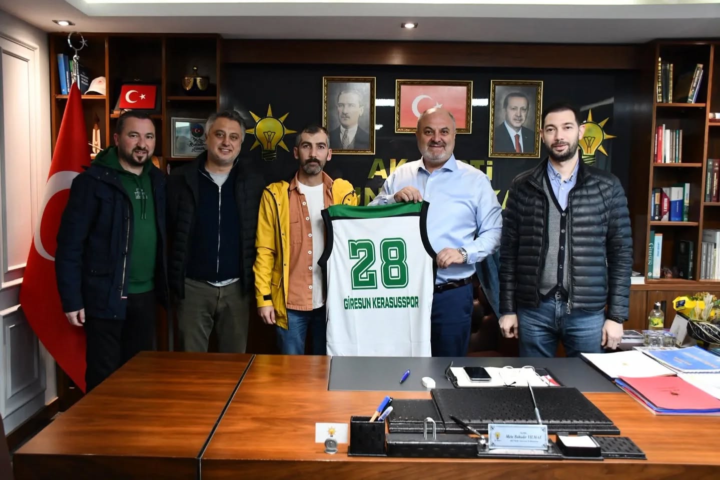 Başkan YILMAZ, Kerasusspor Yönetimini İl Başkanlığında Ağırladı