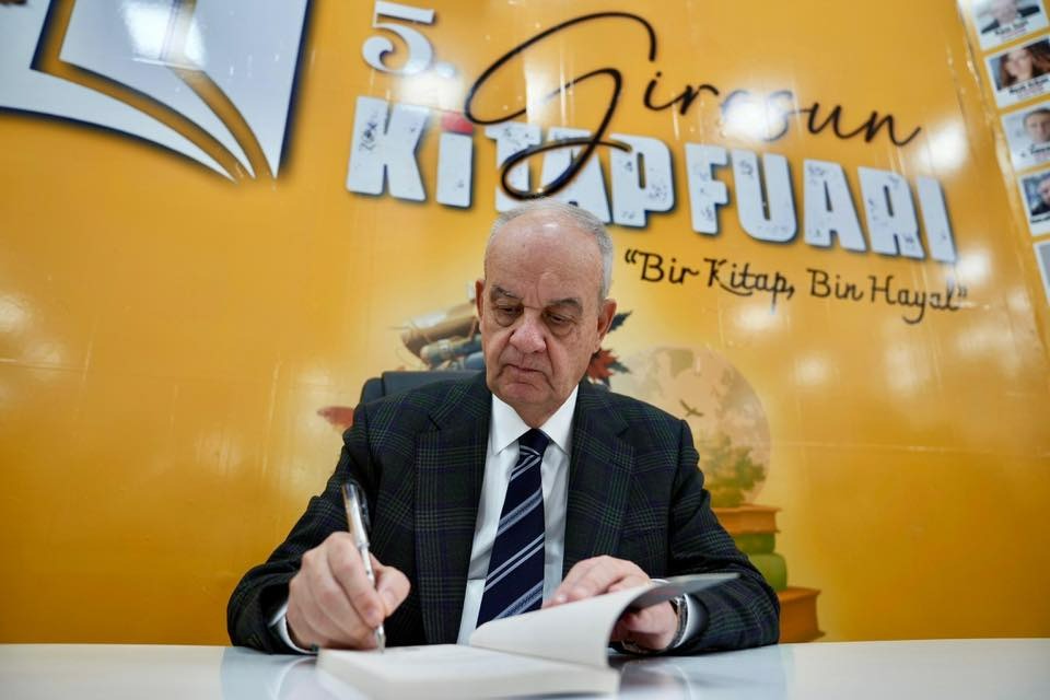 İLKER BAŞBUĞ BÜYÜK İLGİ GÖRDÜ