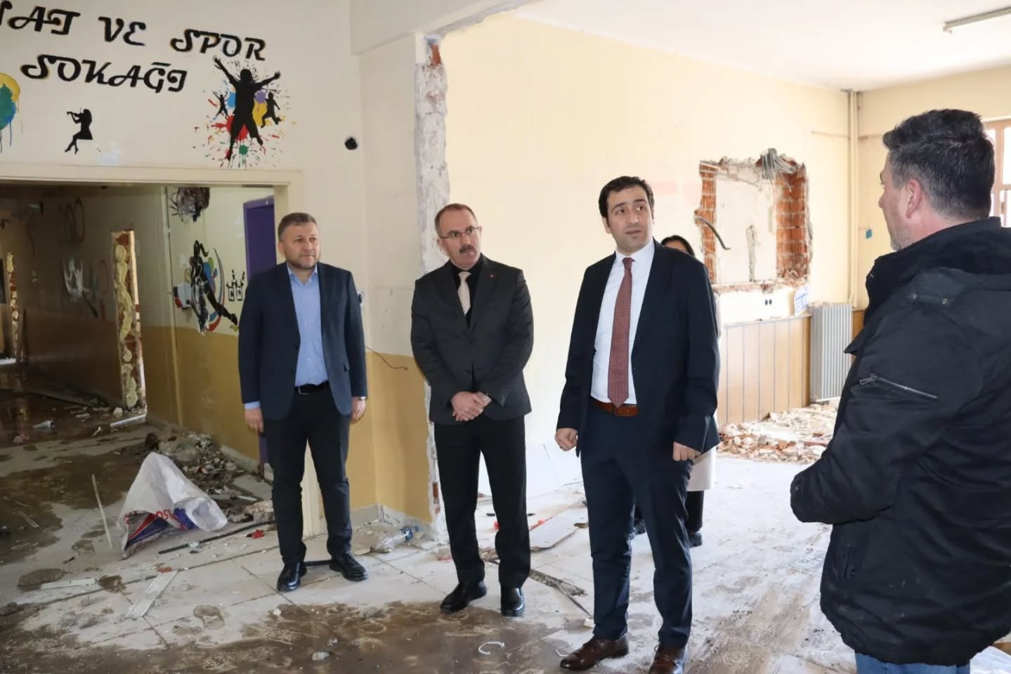 KAYMAKAM TUNCER’DEN EĞİTİM YATIRIMLARINA YERİNDE İNCELEME