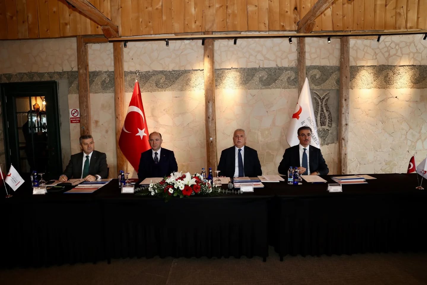 DERELİ’DE KRİTİK ZİRVE: DÜZENSİZ GÖÇLE MÜCADELE MASAYA YATIRILDI