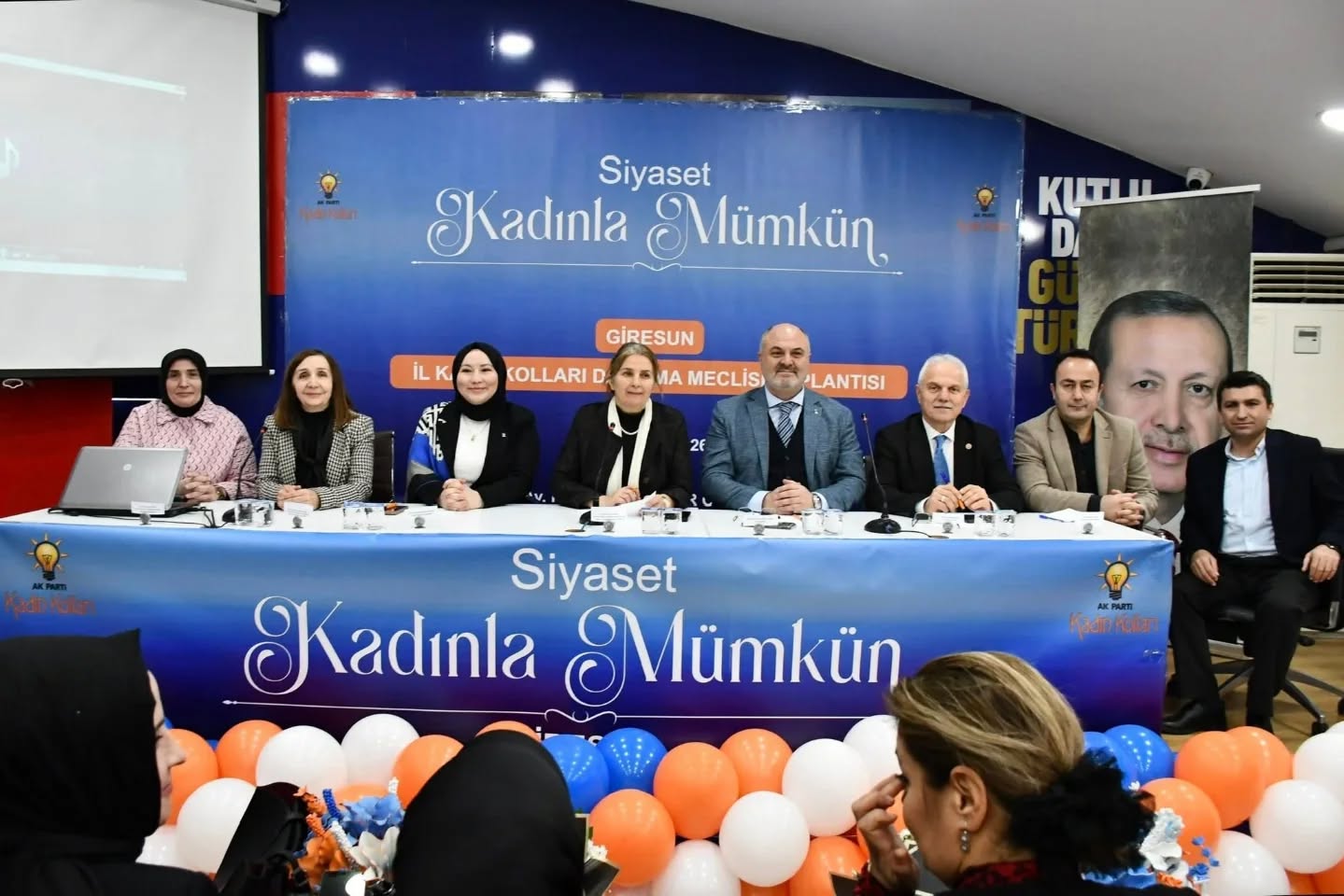 “AK PARTİ’DE KADIN, DAVANIN MERKEZİNDE; TÜRKİYE YÜZYILI’NIN ÖNCÜ GÜCÜDÜR”