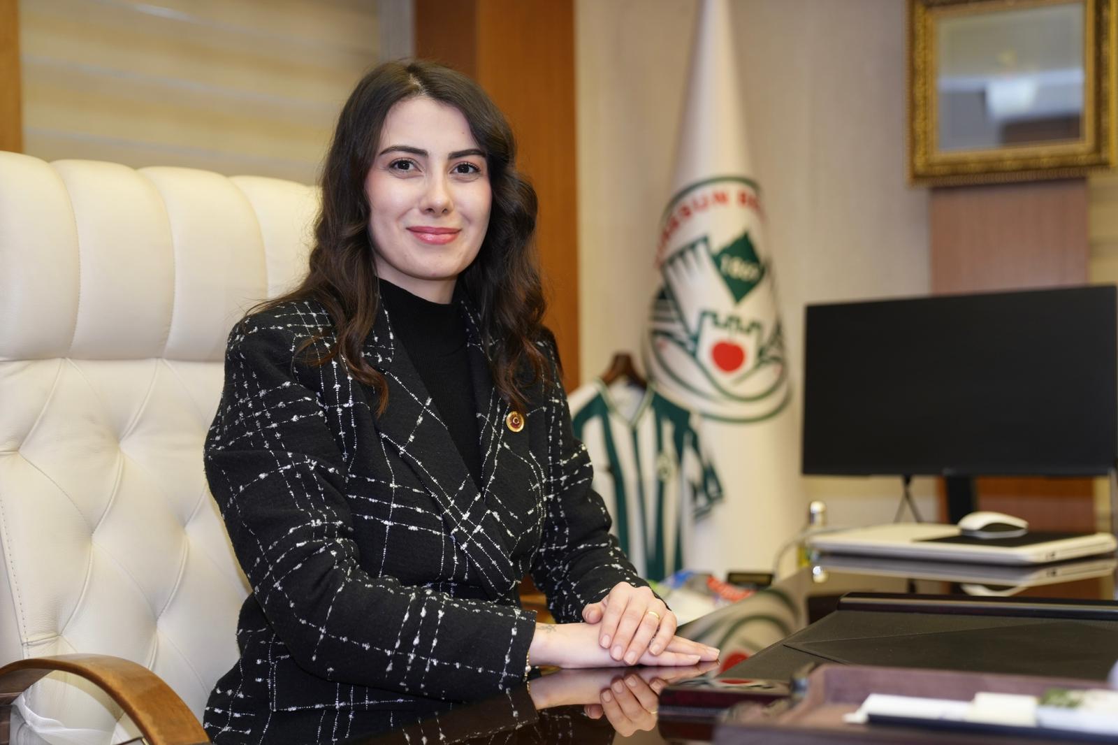 BAŞKAN KÖSE’DEN ANLAMLI BİR İLK DAHA EN GENÇ BAŞKAN VEKİLİ KOLTUĞA OTURDU
