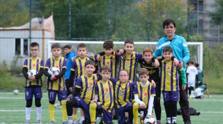 BULANCAKLI GENÇ YETENEKLER TRABZONSPOR VİTRİNİNE ÇIKIYOR