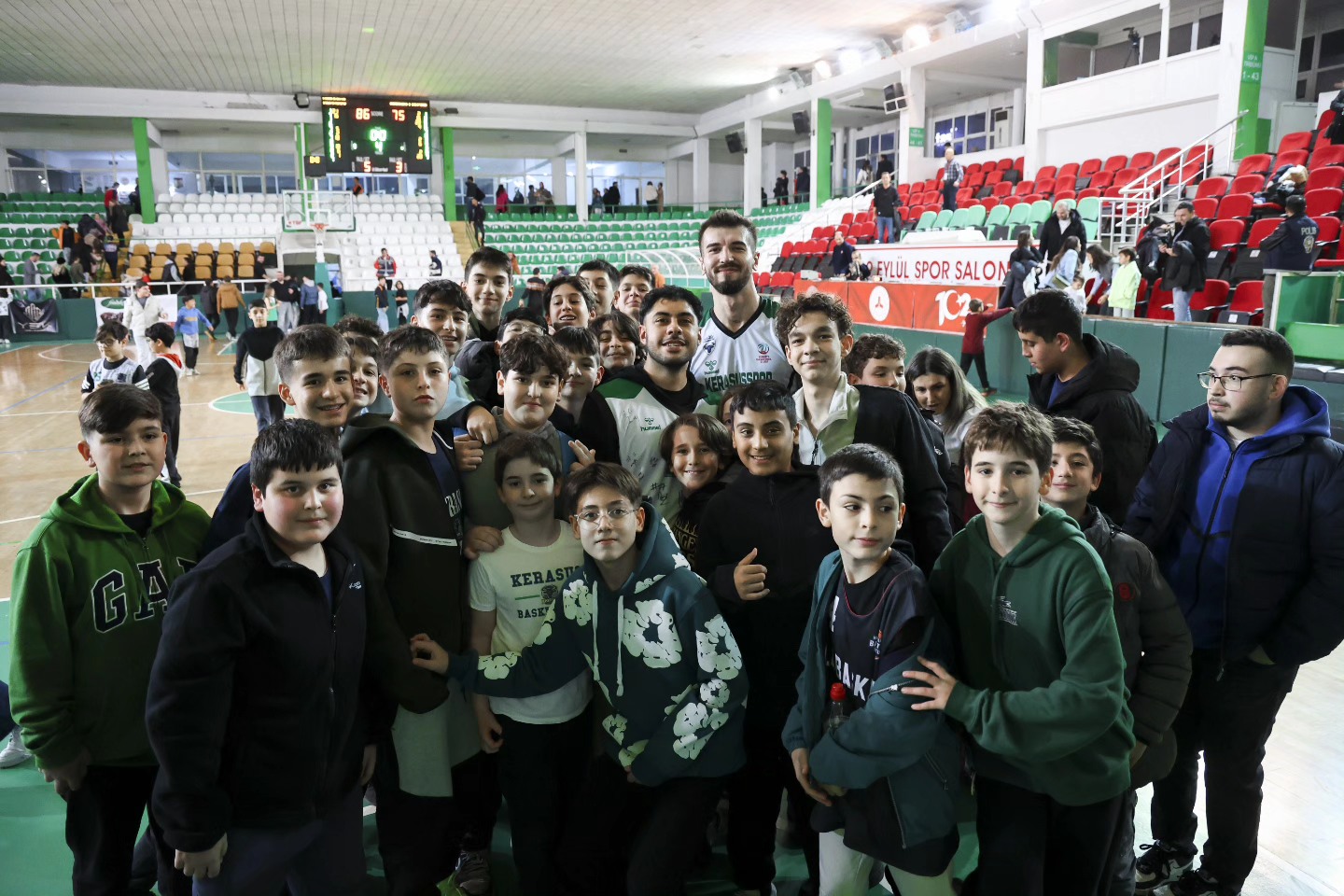 KERASUS SPOR’DA TARİH VE GELECEK PARKEDE BULUŞUYOR