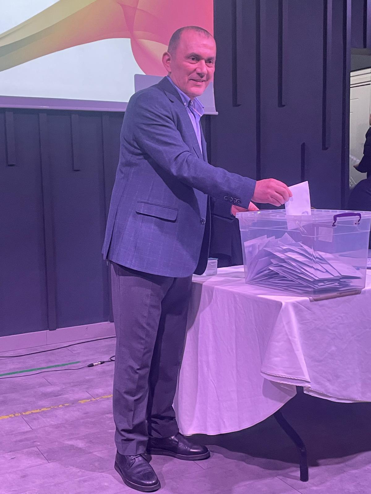 TİRDEF’TE GÜVEN TAZELEME: NECDET DEMİREL YENİDEN BAŞKAN SEÇİLDİ