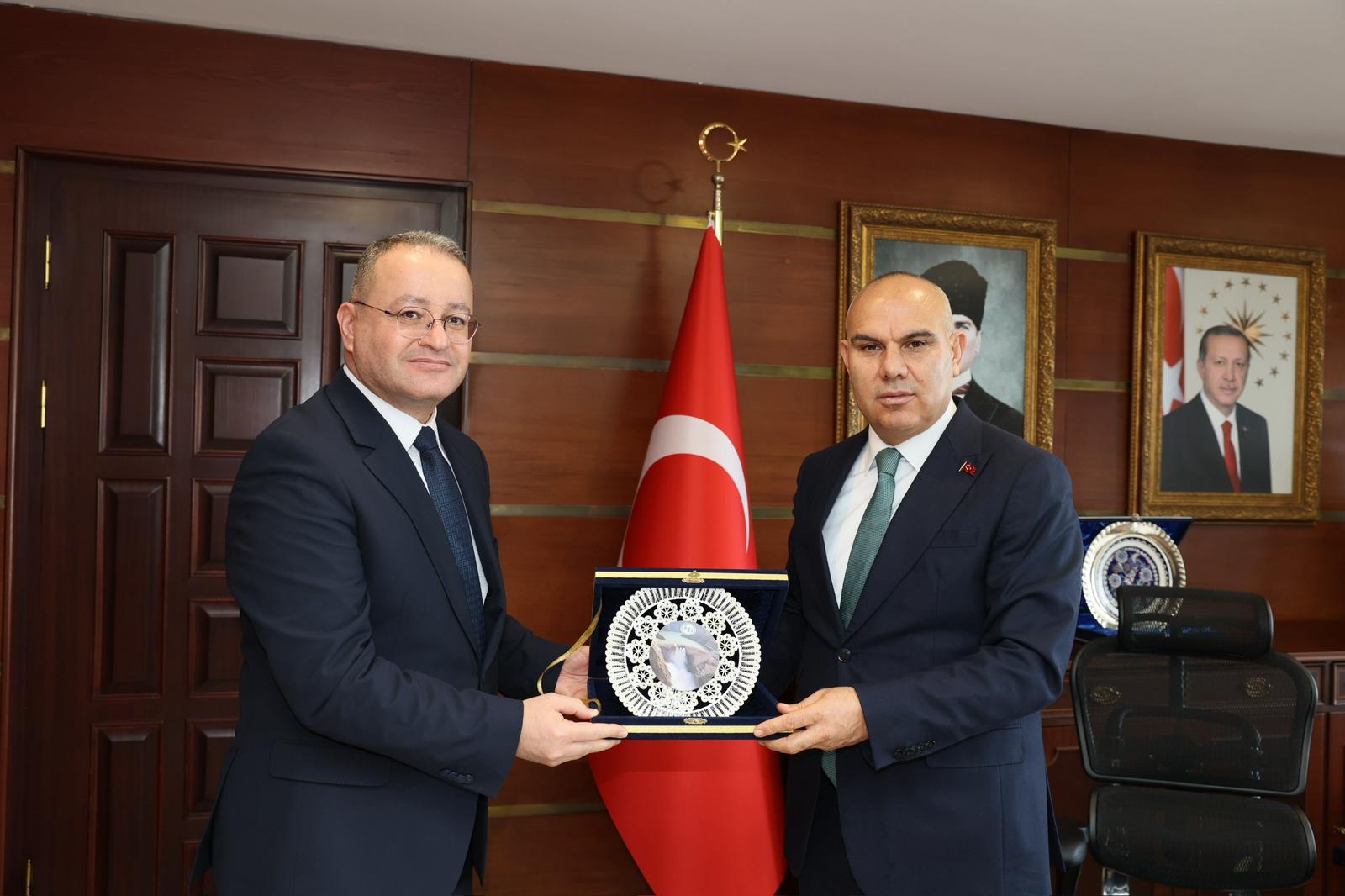 VALİ MUSTAFA KOÇ’TAN DSİ HEYETİNE KABUL: “KOORDİNASYON ŞEHRİN KALKINMASI İÇİN ŞART”