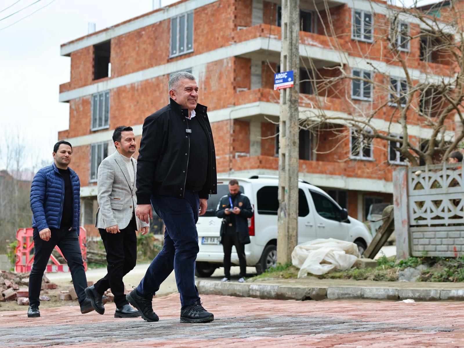 BAŞKAN SIBIÇ HALKLA İÇ İÇE, HİZMETİN BAŞINDA