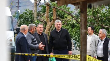 BAŞKAN SIBIÇ’TAN YANGINDA EVİ ZARAR GÖREN VATANDAŞA ANLAMLI ZİYARET